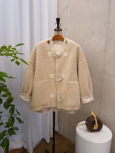 [겨울신상 무배]  라켄 뽀글이 양털 떡볶이단추 무스탕 자켓
