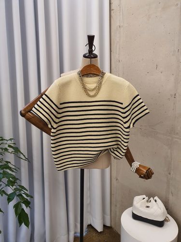 [가을신상 무배] 바늬 스트라이프 백 단추 반팔 니트 티셔츠