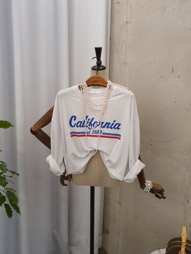 [1+1봄신상 무배] 켈리포니아 레터핑 스판 크롭 라운드 티셔츠