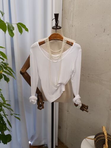[봄신상 무배] 레이앙 스판 슬림핏 딥 라운드 긴팔 티셔츠