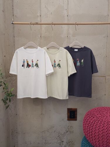 [봄신상 무배] 여기 모여 반팔 라운드 티셔츠